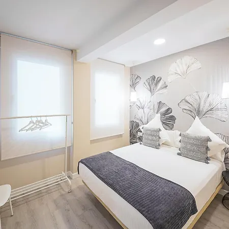 Hostal Plaza Boutique (Adults Only) Zaragoza Exterior photo