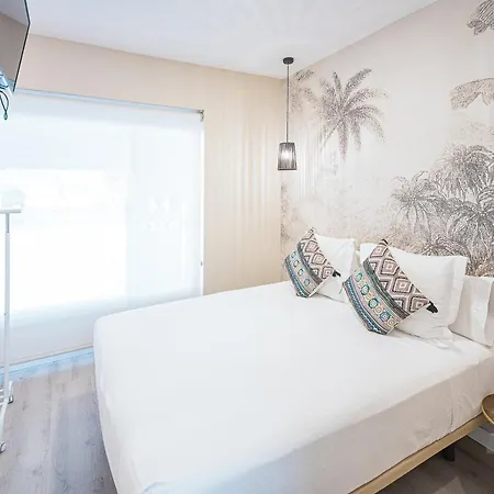 Hostal Plaza Boutique (Adults Only) Zaragoza Exterior photo